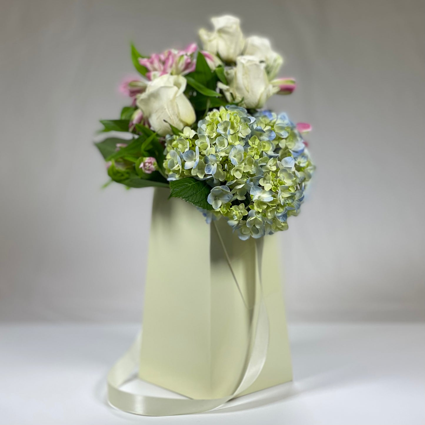 Cream FlowerBox Recyclable, Waterproof. Paper Vase