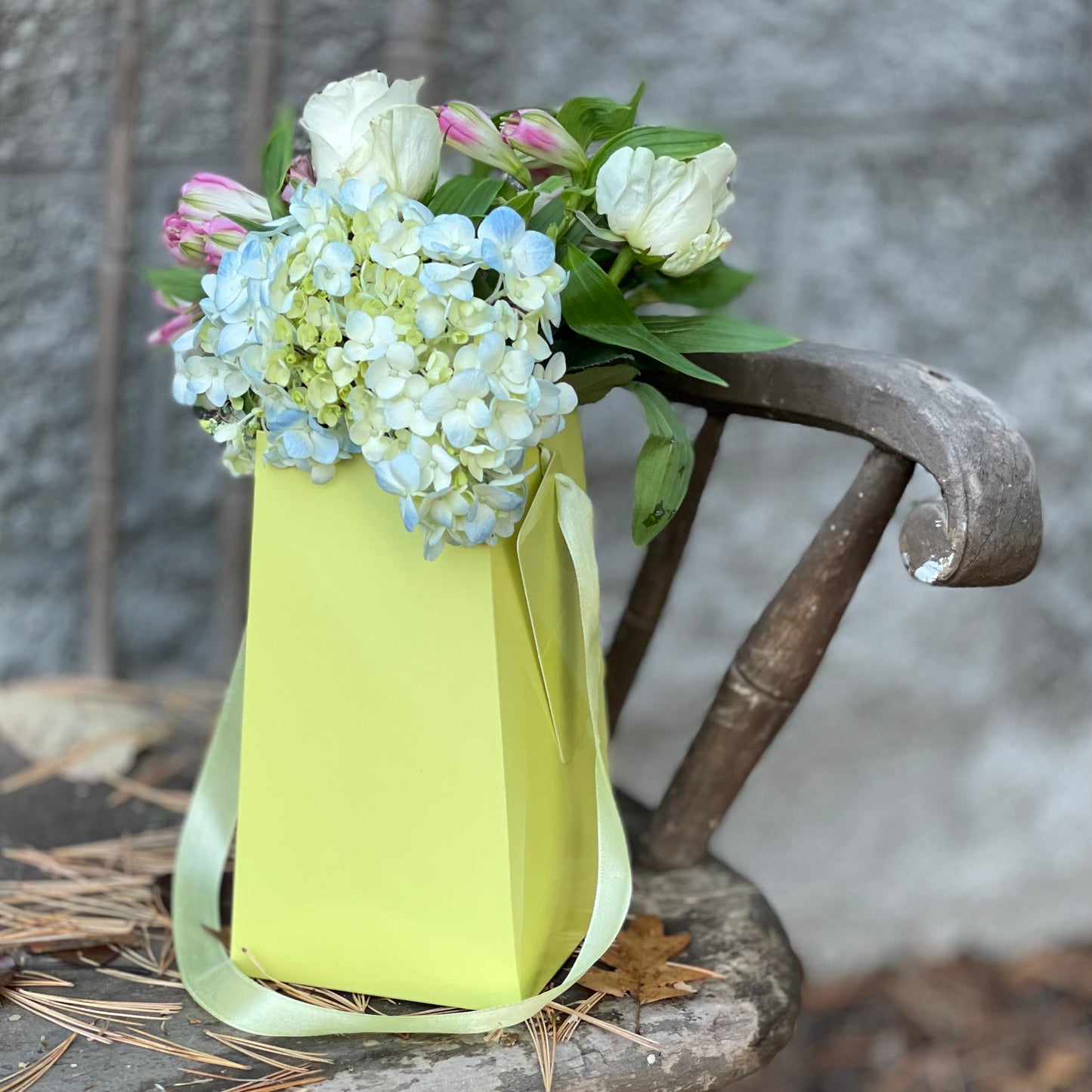 Moss Green FlowerBox Recyclable, Waterproof. Paper Vase