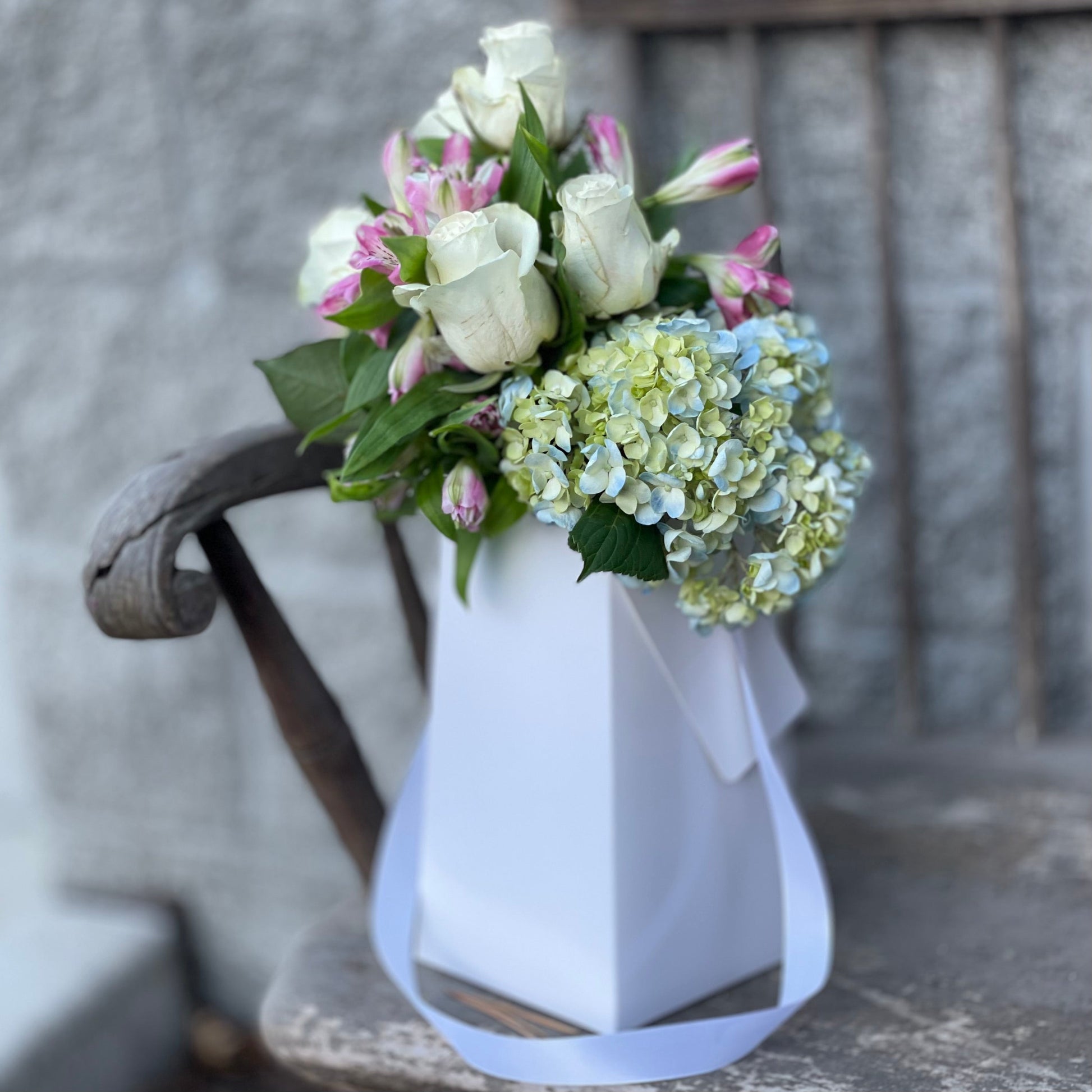 Arctic White FlowerBox Recyclable, Waterproof. Paper Vase - FlowerBox